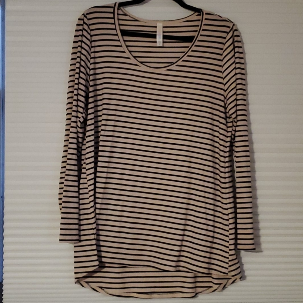 Lularoe XL Lynnae striped and ribbed